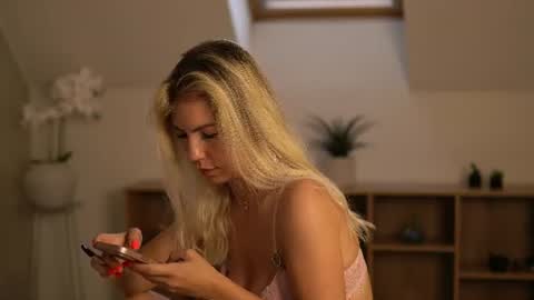 Cassi online show from 07-10-26, 03:11