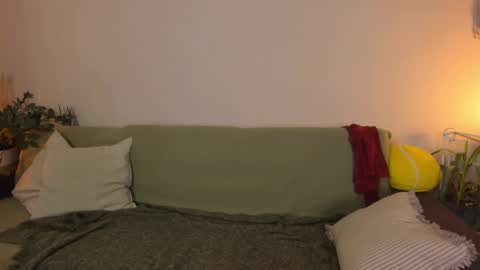  cassandra  online show from 02-06-26, 07:39