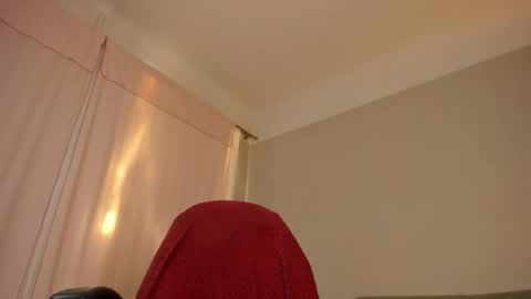  cassandra  online show from 04-19-26, 06:21