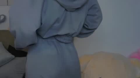 Kierie online show from 10-17-25, 05:54