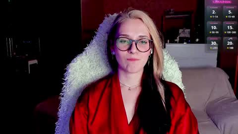 Snapshot of cassy_moore chatting on 03-06-25, 09:42 Ellie online show from 03-06-25, 09:42