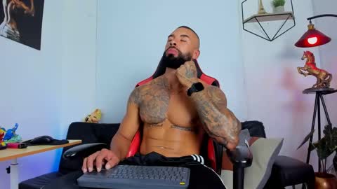 Matheo Brown online show from 02-11-25, 07:05