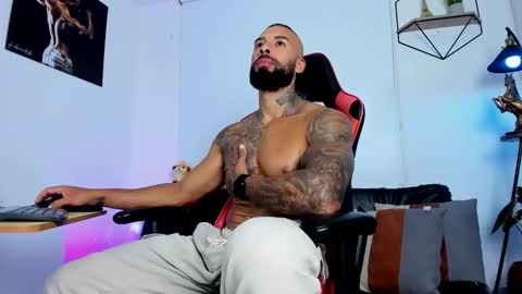 Matheo Brown online show from 03-12-25, 11:01