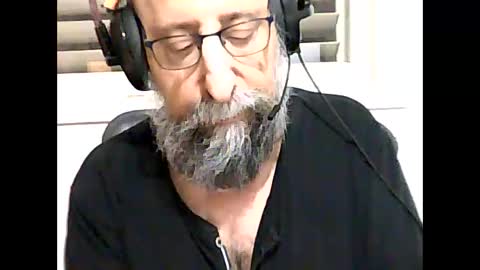 Snapshot of casual53 chatting on 01-14-25, 04:15 casual53 online show from 01-14-25, 04:15
