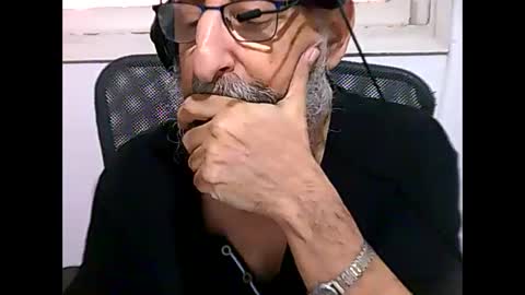 Snapshot of casual53 chatting on 01-14-25, 07:27 casual53 online show from 01-14-25, 07:27