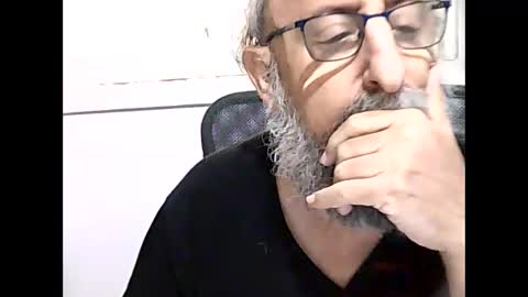 Snapshot of casual53 chatting on 01-17-25, 12:42 casual53 online show from 01-17-25, 12:42