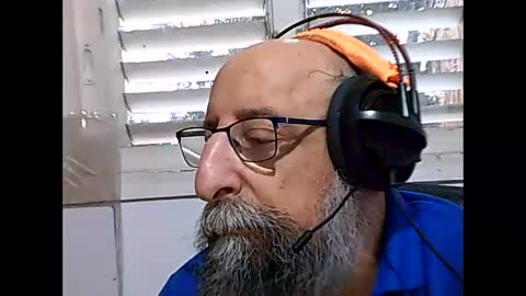 Snapshot of casual53 chatting on 02-04-25, 04:59 casual53 online show from 02-04-25, 04:59
