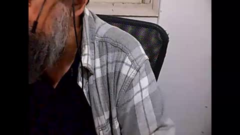 Snapshot of casual53 chatting on 02-10-25, 05:25 casual53 online show from 02-10-25, 05:25