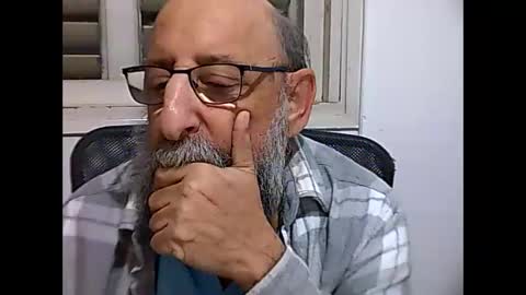 Snapshot of casual53 chatting on 02-19-25, 03:50 casual53 online show from 02-19-25, 03:50