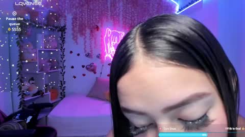 Snapshot of cat_kitty18 chatting on 02-23-25, 01:21 Lorena Saenz online show from 02-23-25, 01:21