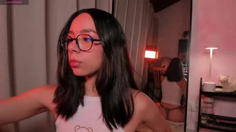 Snapshot of cat_loren chatting on 05-19-26, 02:07 Loren online show from 05-19-26, 02:07