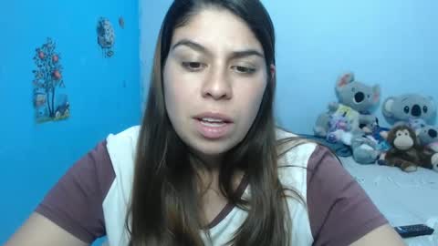 Snapshot of cata_09 chatting on 12-27-24, 12:29 cata online show from 12-27-24, 12:29