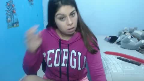 Snapshot of cata_09 chatting on 02-25-25, 11:44 cata online show from 02-25-25, 11:44