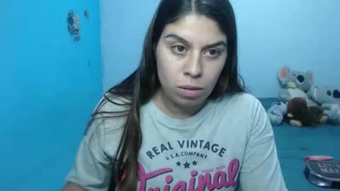 Snapshot of cata_09 chatting on 10-23-25, 12:54 cata online show from 10-23-25, 12:54