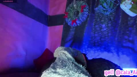 Cata Angel online show from 12-22-25, 11:02