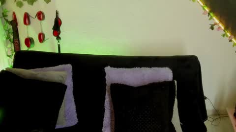 Snapshot of cata_greenn chatting on 12-02-24, 08:44 Cata green model independient online show from 12-02-24, 08:44
