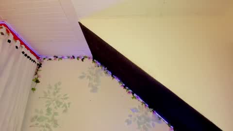 Snapshot of cata_greenn chatting on 01-14-25, 12:11 Cata green model independient online show from 01-14-25, 12:11