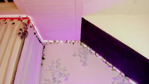 Snapshot of cata_greenn chatting on 01-19-25, 12:06 Cata green model independient online show from 01-19-25, 12:06