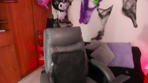 Cata green model independient online show from 10-29-25, 08:32