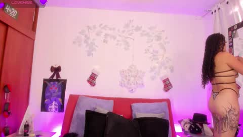 Cata green model independient online show from 12-01-25, 08:03