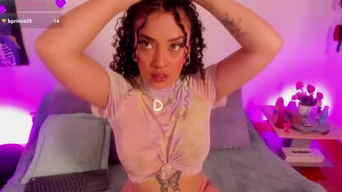 Cata green model independient online show from 04-17-26, 07:28