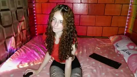 Cata Snow online show from 10-23-25, 11:14