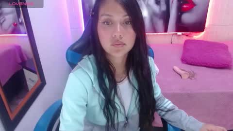 Snapshot of catalehia_milk chatting on 01-21-25, 08:21 C A T A L E H I A online show from 01-21-25, 08:21