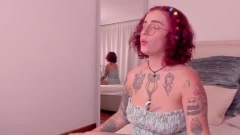 Snapshot of catalehia_moonlight chatting on 02-24-25, 11:09 Cataleha online show from 02-24-25, 11:09