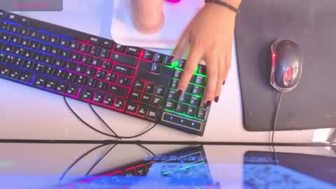 catalella_little_b online show from 06-16-26, 07:38