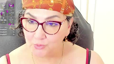 Snapshot of cataleya_mom_ chatting on 04-23-26, 08:55 cataleya online show from 04-23-26, 08:55