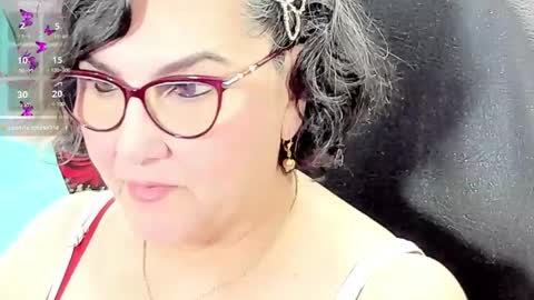 Snapshot of cataleya_mom_ chatting on 05-12-26, 04:20 cataleya online show from 05-12-26, 04:20