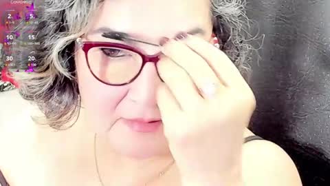 Snapshot of cataleya_mom_ chatting on 05-13-26, 03:59 cataleya online show from 05-13-26, 03:59