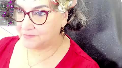 Snapshot of cataleya_mom_ chatting on 05-15-26, 10:33 cataleya online show from 05-15-26, 10:33