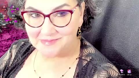 Snapshot of cataleya_mom_ chatting on 05-22-26, 04:08 cataleya online show from 05-22-26, 04:08