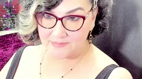 Snapshot of cataleya_mom_ chatting on 05-27-26, 02:52 cataleya online show from 05-27-26, 02:52