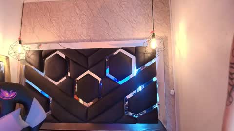 Cataleya online show from 11-26-25, 11:11