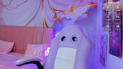 Mia online show from 03-05-25, 01:39