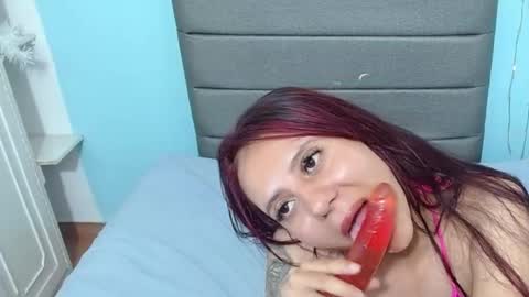 Snapshot of catalina_ivonne chatting on 07-27-26, 04:25 Ivonne online show from 07-27-26, 04:25