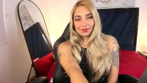 Snapshot of catalina_osorio chatting on 07-06-26, 11:51 catalina_osorio online show from 07-06-26, 11:51