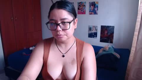 Snapshot of catalinaa_lovee chatting on 09-09-25, 05:01 catalinaa_lovee online show from 09-09-25, 05:01