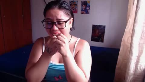 Snapshot of catalinaa_lovee chatting on 10-08-25, 03:31 catalinaa_lovee online show from 10-08-25, 03:31