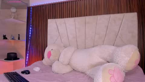 catalleya_f online show from 05-14-26, 07:53