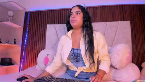 catalleya_f online show from 06-12-26, 08:41