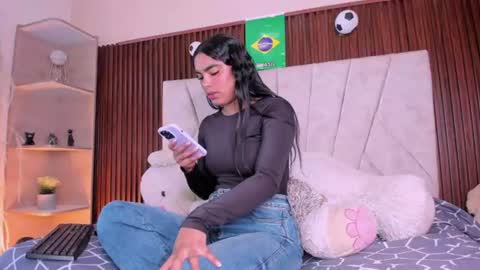 catalleya_f online show from 07-20-26, 08:00
