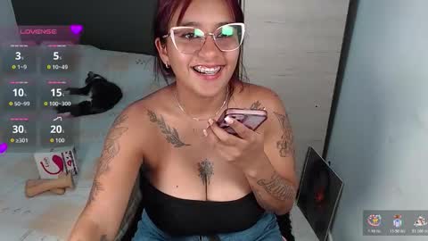 Catherina   online show from 11-26-25, 07:48