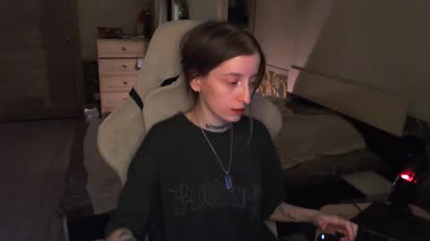 Snapshot of cath_dysphoria_ chatting on 03-18-26, 08:56 CATH online show from 03-18-26, 08:56