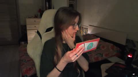 Snapshot of cath_dysphoria_ chatting on 04-18-26, 08:31 CATH online show from 04-18-26, 08:31