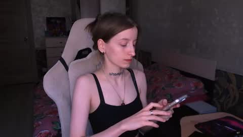 Snapshot of cath_dysphoria_ chatting on 06-26-26, 01:04 CATH online show from 06-26-26, 01:04