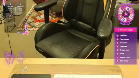 Catherinecuddles online show from 12-20-25, 01:29