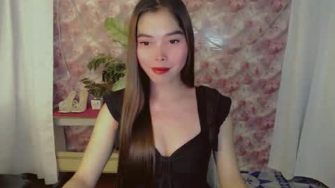 Snapshot of catherine_365 chatting on 04-28-26, 09:47 catherine_365 online show from 04-28-26, 09:47
